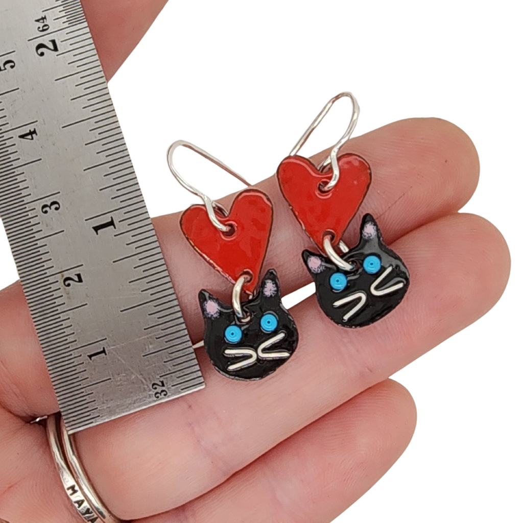 glass enamel cat earrings with hearts