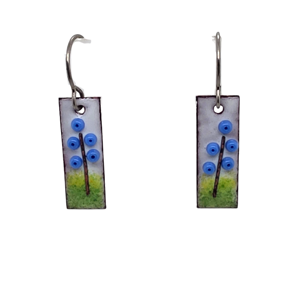 lavender flower earrings Lavender Earrings – KathrynRiechert